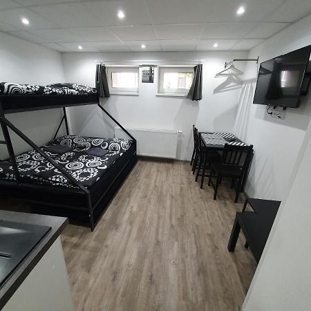 Small Apartments Denisa Business Μπρνο Εξωτερικό φωτογραφία