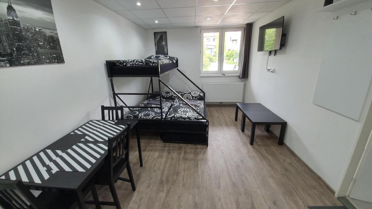 Small Apartments Denisa Business Μπρνο Εξωτερικό φωτογραφία