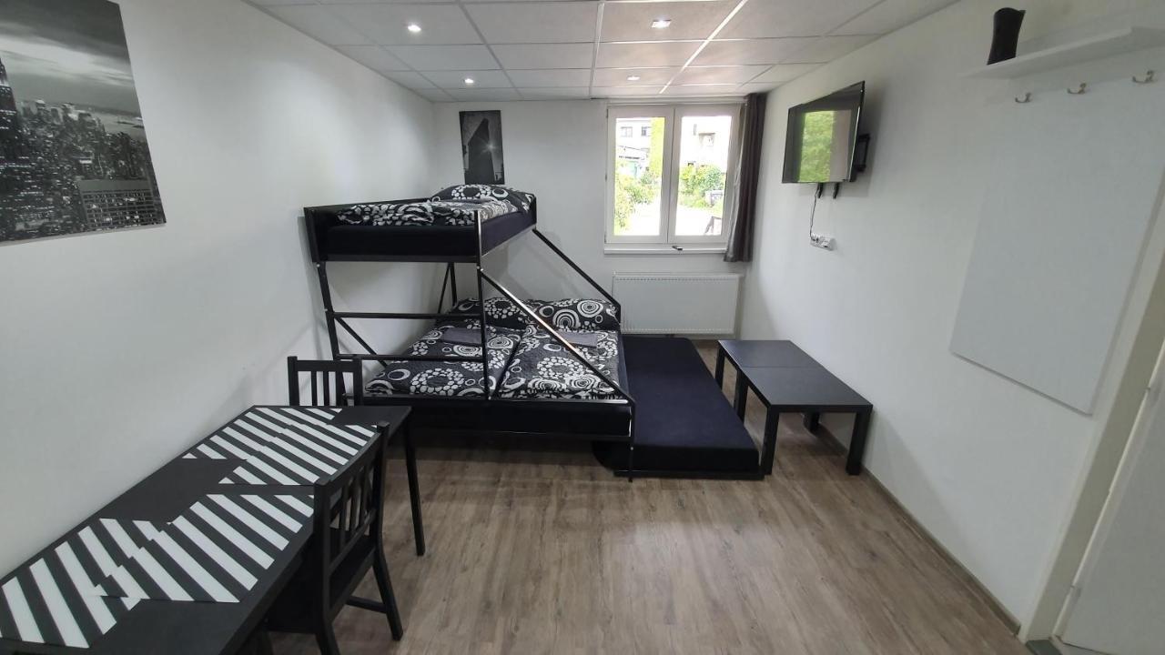 Small Apartments Denisa Business Μπρνο Εξωτερικό φωτογραφία