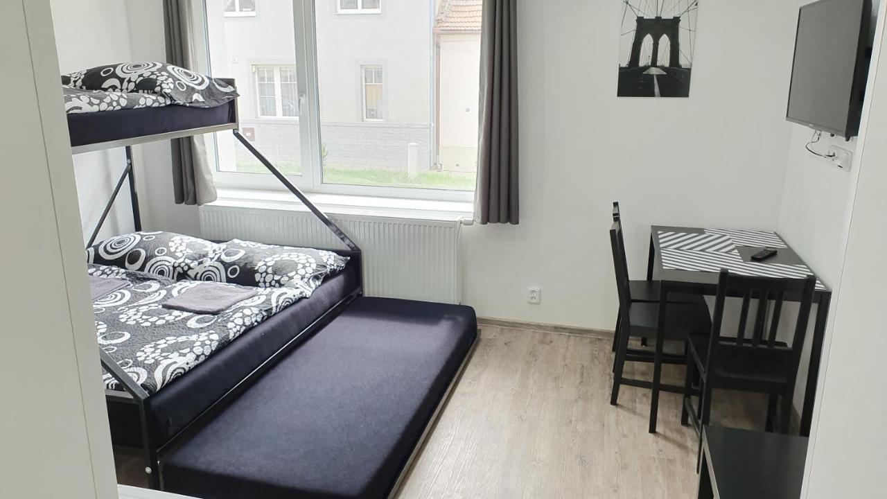 Small Apartments Denisa Business Μπρνο Εξωτερικό φωτογραφία
