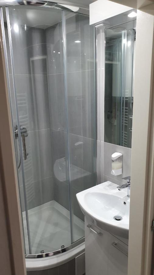 Small Apartments Denisa Business Μπρνο Εξωτερικό φωτογραφία