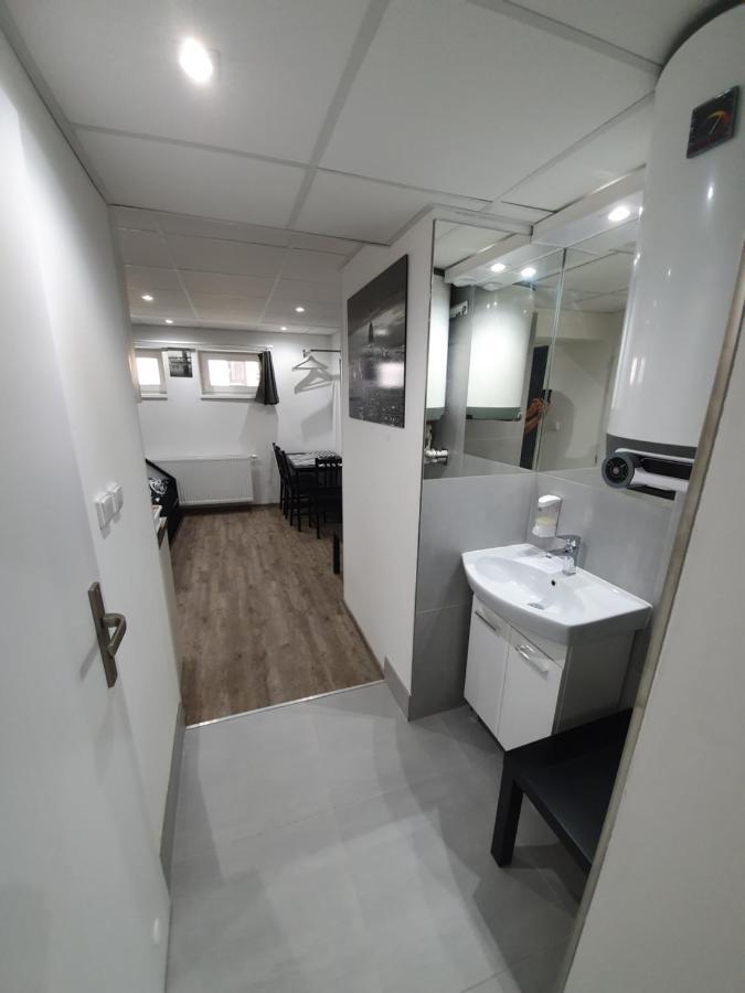 Small Apartments Denisa Business Μπρνο Εξωτερικό φωτογραφία